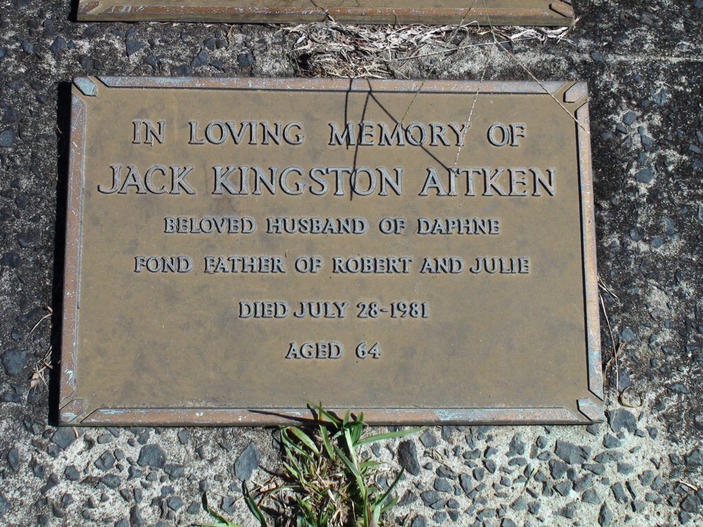 This image has an empty alt attribute; its file name is 19810728-Aitken-Jack-grave-1024x768.jpg